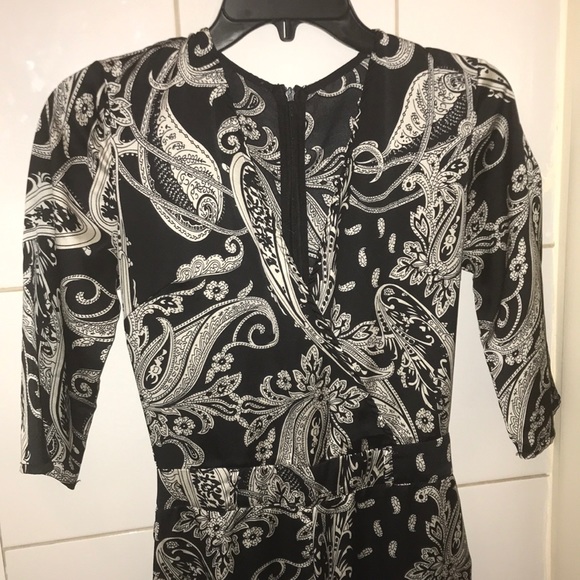 Patterned elegant floral jumpsuit - Picture 1 of 8